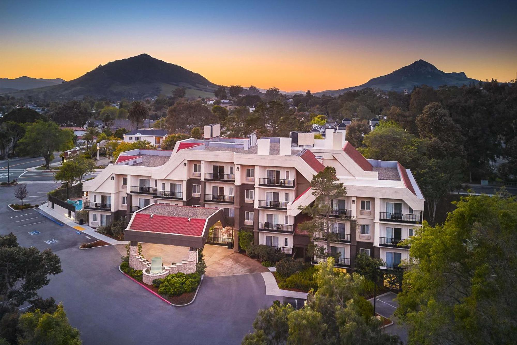 4 Smart Hotels Near Jack House Reservations Worth Booking