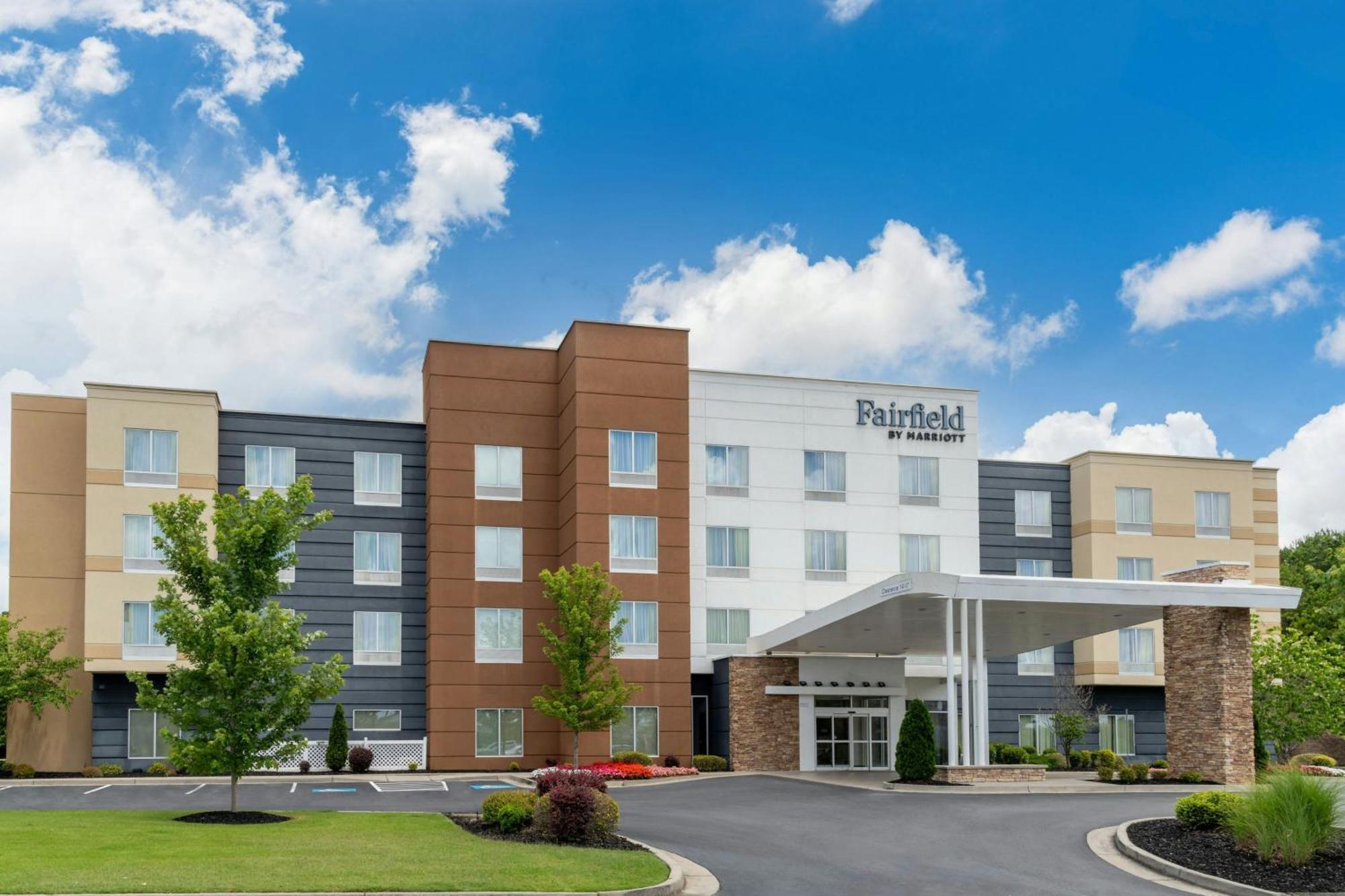 Staying in Georgia: 6 Fairfield Inn Hotels Compared