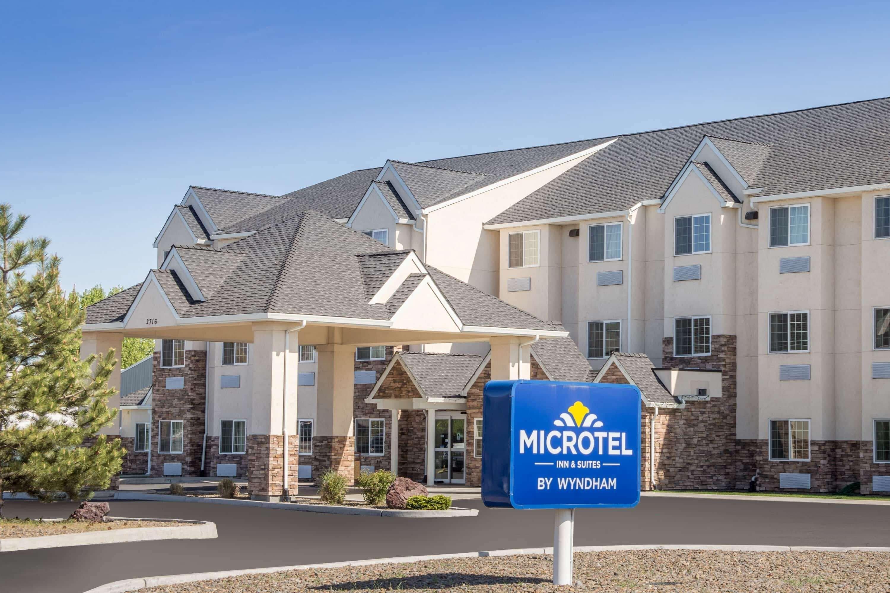 4 Smart Hotels Near Crater Lake Worth Booking