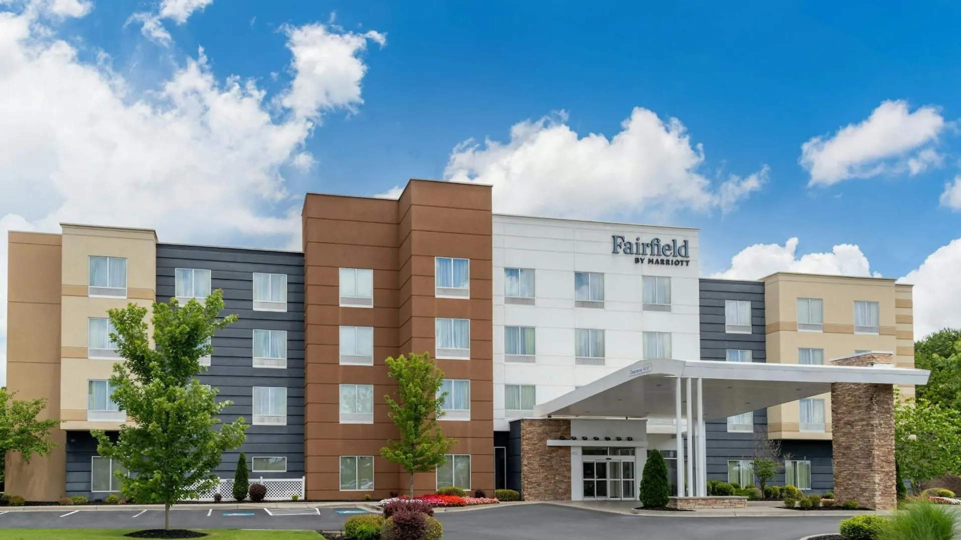 Staying in Georgia: 6 Fairfield Inn Hotels Compared